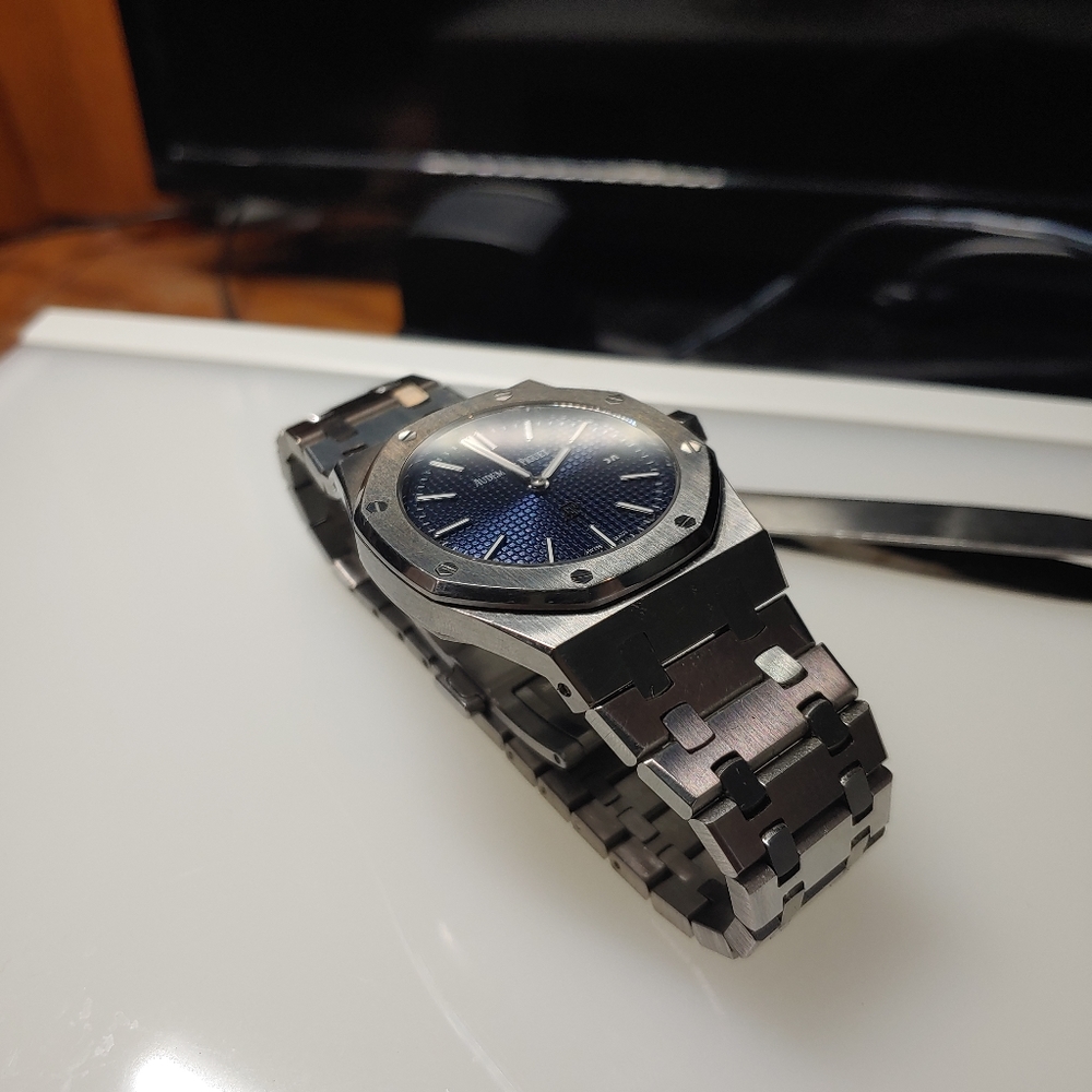 Stainless Steel Time and Date Watch